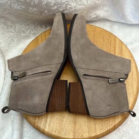 Blondo Liam Suede Ankle Booties Size Zip Open Toe Ankle Boot - Picture 7 of 11